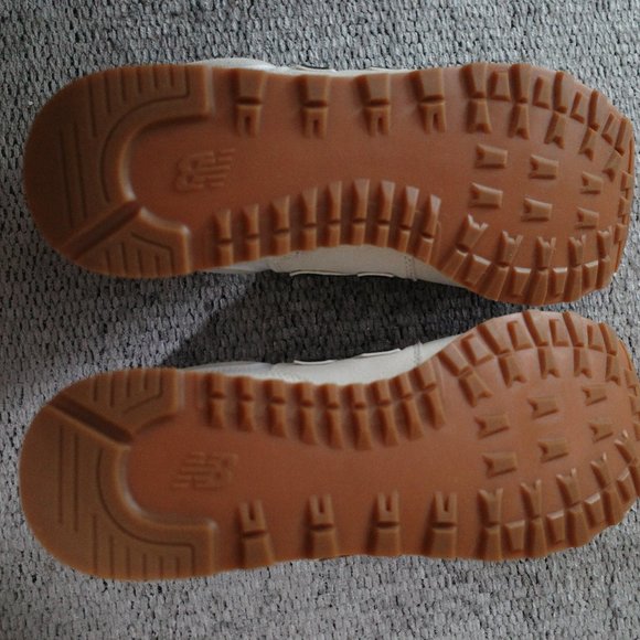 New Balance 574 White/Black/Gum Size 13 - Picture 3 of 6